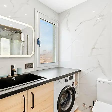 Modern Cozy Ocean View Near The With Swimming Pool In Complex شقة