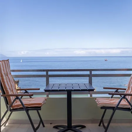 Apartamento Modern Cozy Ocean View Near The With Swimming Pool In Complex Puerto de Santiago (Tenerife)