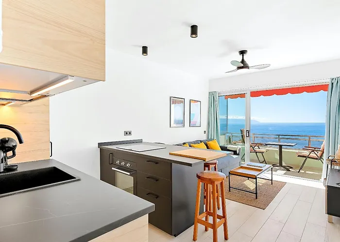 Modern Cozy Ocean View Near The With Swimming Pool In Complex Puerto de Santiago (Tenerife)