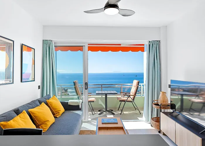 Modern Cozy Ocean View Near The With Swimming Pool In Complex