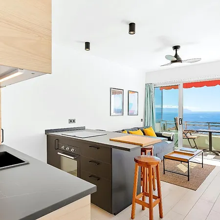 Modern Cozy Ocean View Near The With Swimming Pool In Complex Puerto de Santiago (Tenerife)